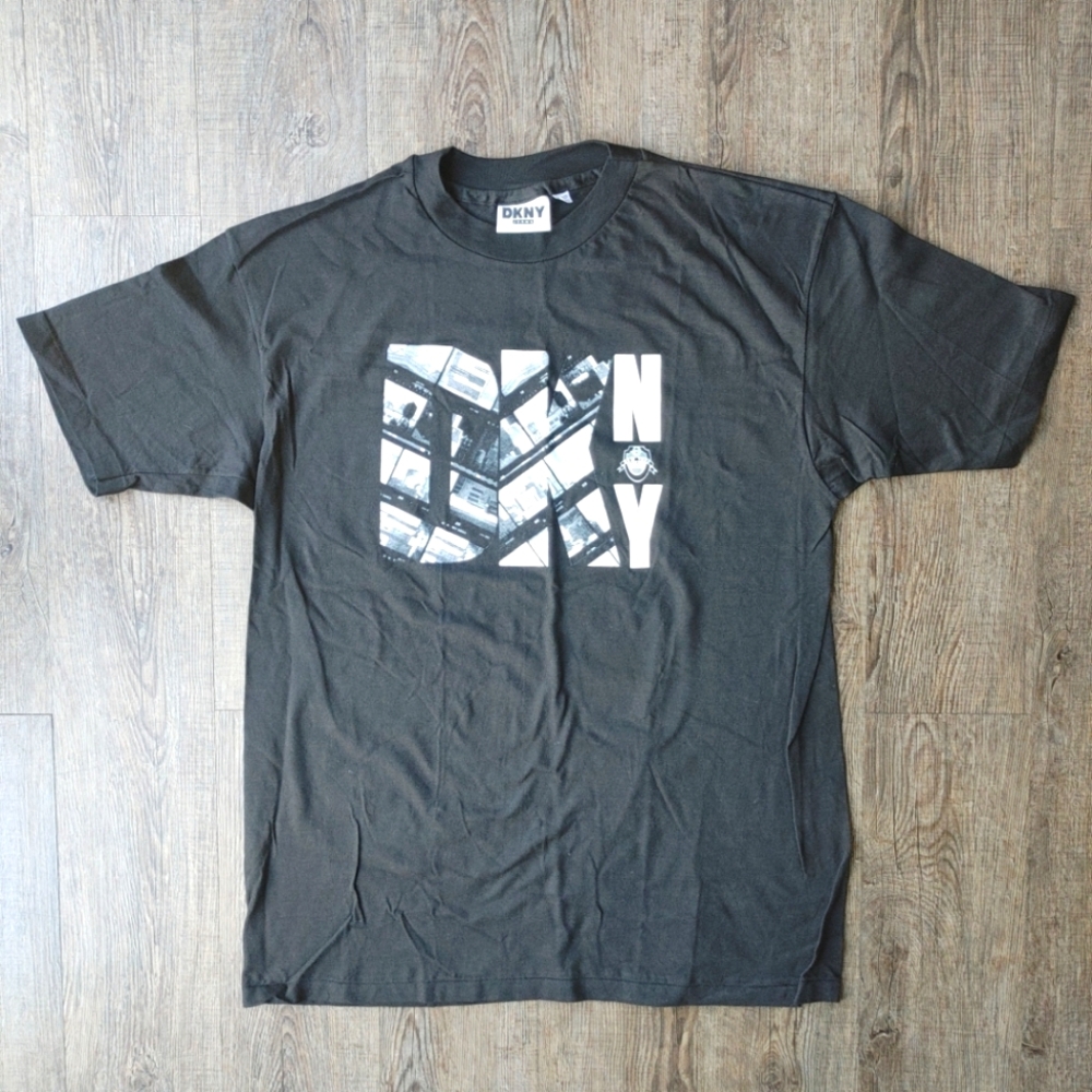 Vintage Y2K DKNY JEANS Men's NYC Graphic T-shirt One Size Black Single Stitch
